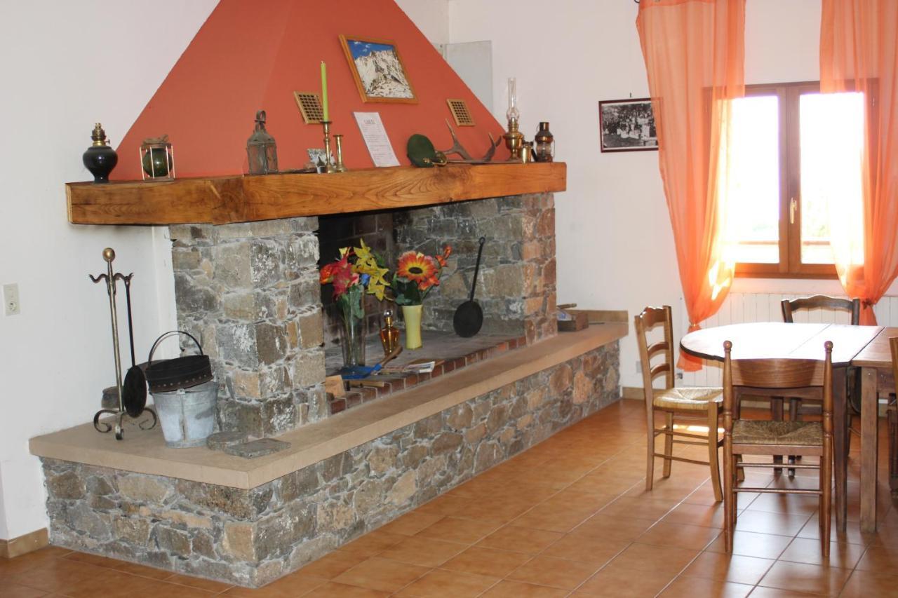 Chambre D'Hote "Chez Antoinette Et Charles" Santo-Pietro-di-Venaco Kültér fotó